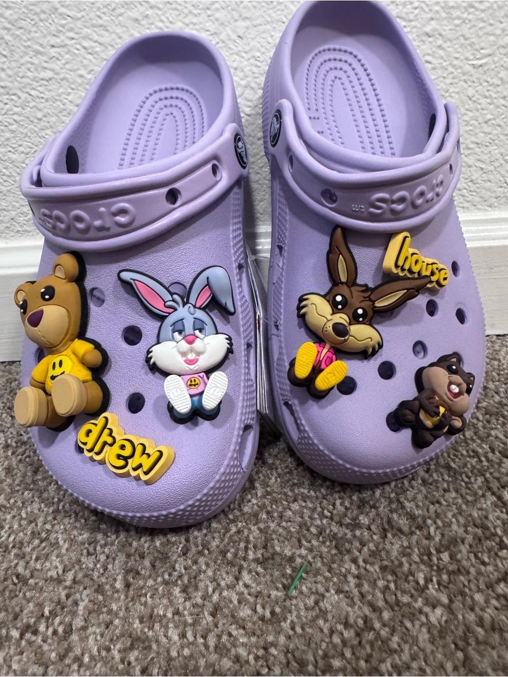 Justin Bieber x Crocs X Drew house lavender classic Crocs- M5/W7 NWT - Picture 4 of 5